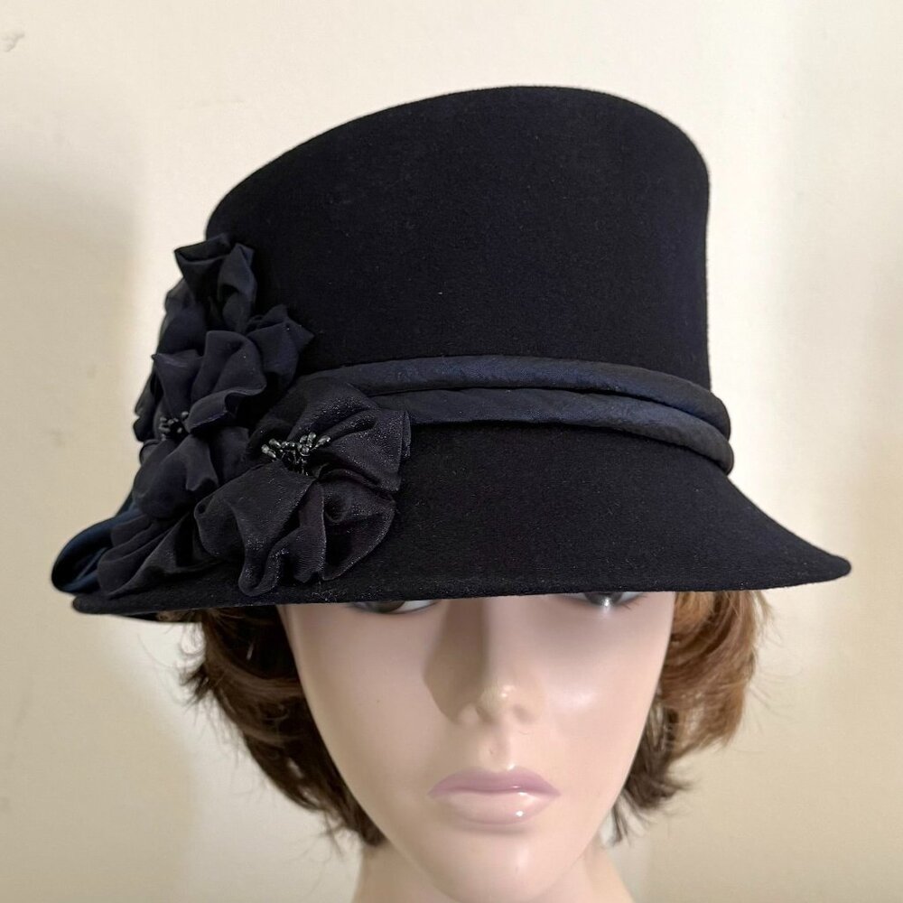 Isabelle Recanati Black Felt Hat with Sculpted Satin Flowers Dramatic Gothic Ele - Picture 3 of 16